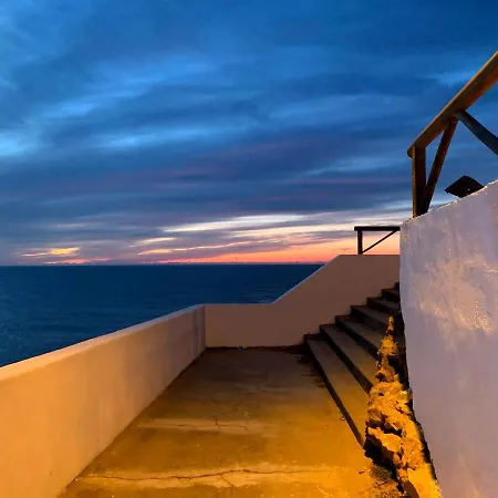 Ericeira Soulsurfers Guesthouse