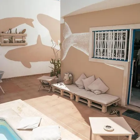 Guest house Ericeira Soulsurfers Guesthouse *